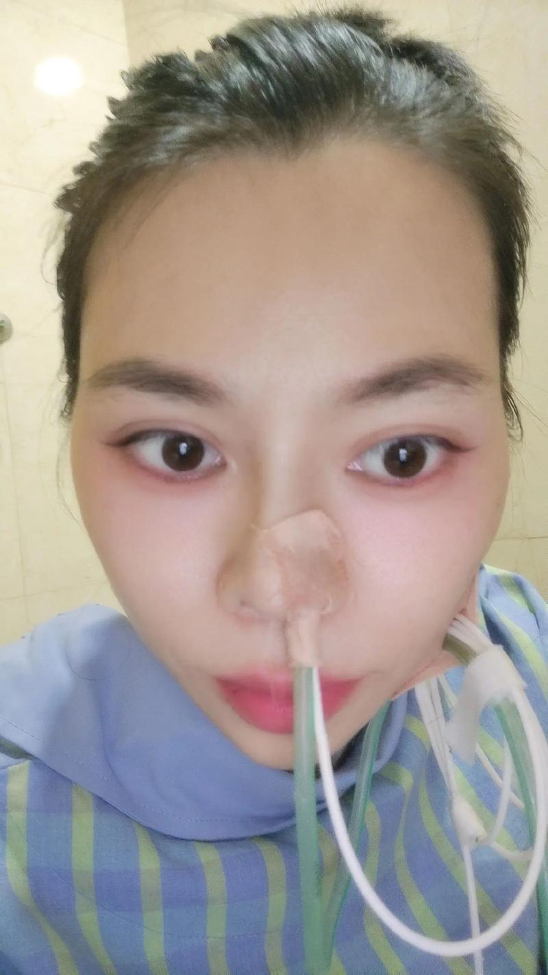 30岁宝妈吐血患癌王;妈妈吐血